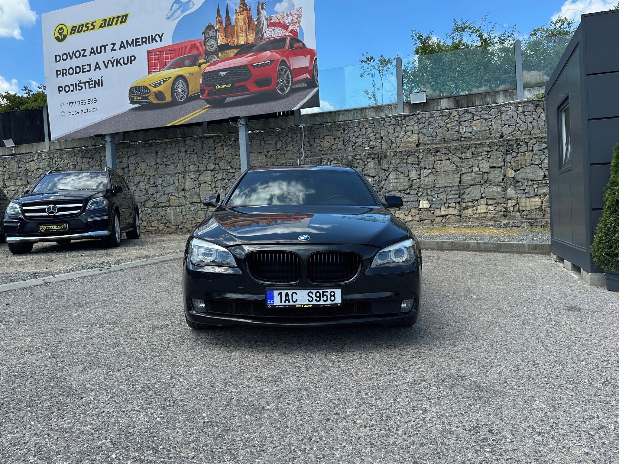 BMW Řada 7, BMW 740D xDrive 2010 - fotka 2