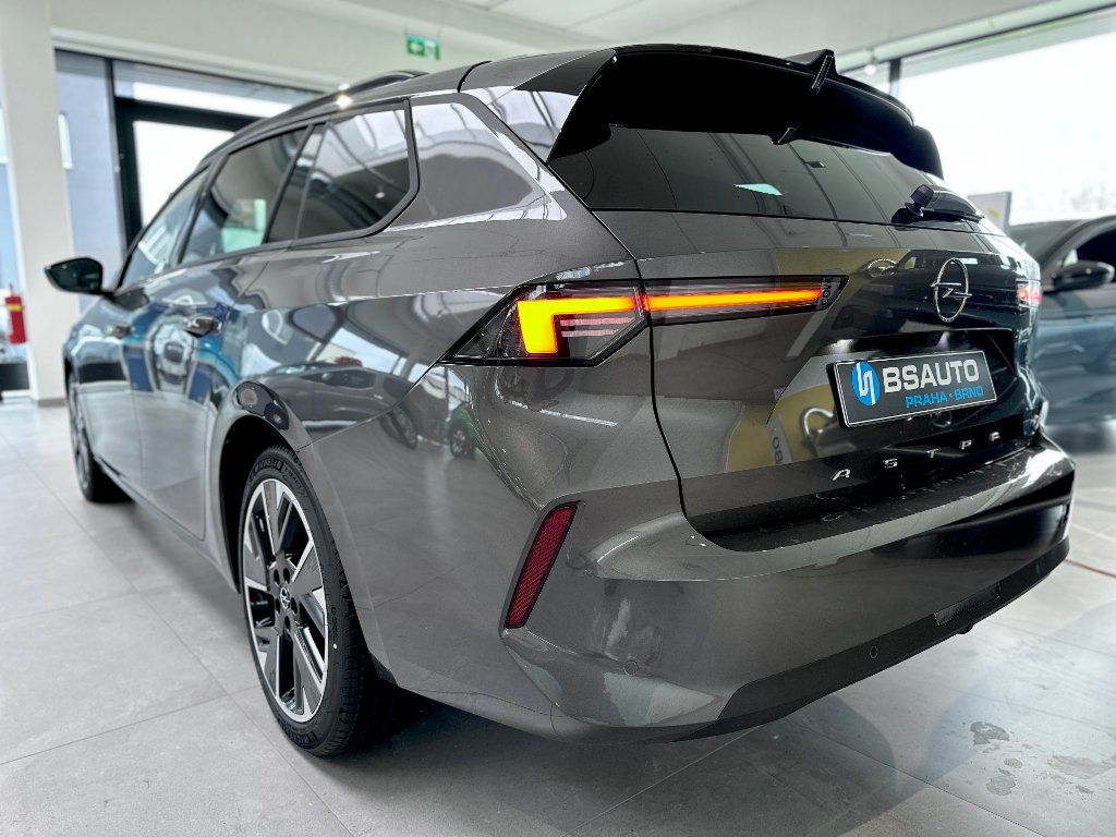 Opel Astra, ST elektrická 115kW - fotka 2
