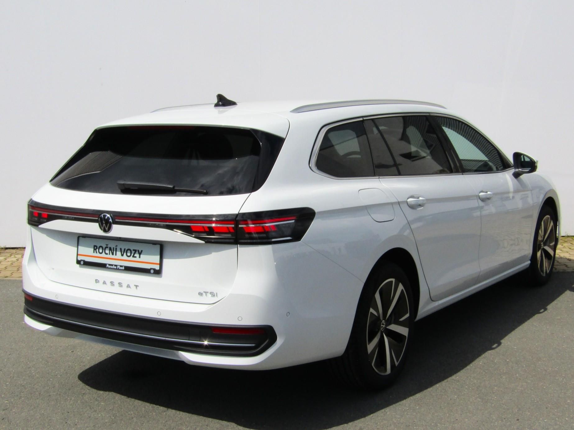 Volkswagen Passat, Business 1,5 eTSI 110 kW DSG - fotka 2