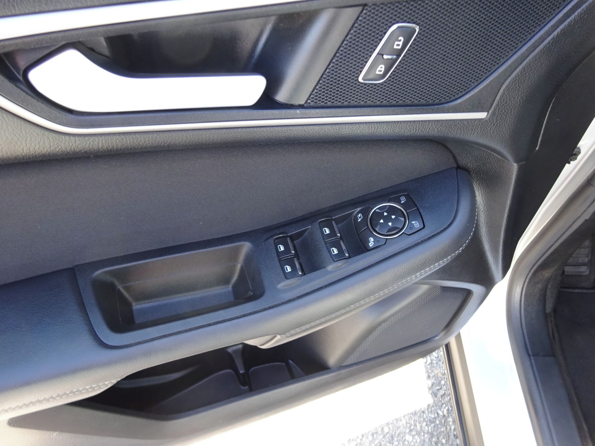 Ford S-MAX, 2.0 TDCI (110 KW) AUTOMAT - fotka 6