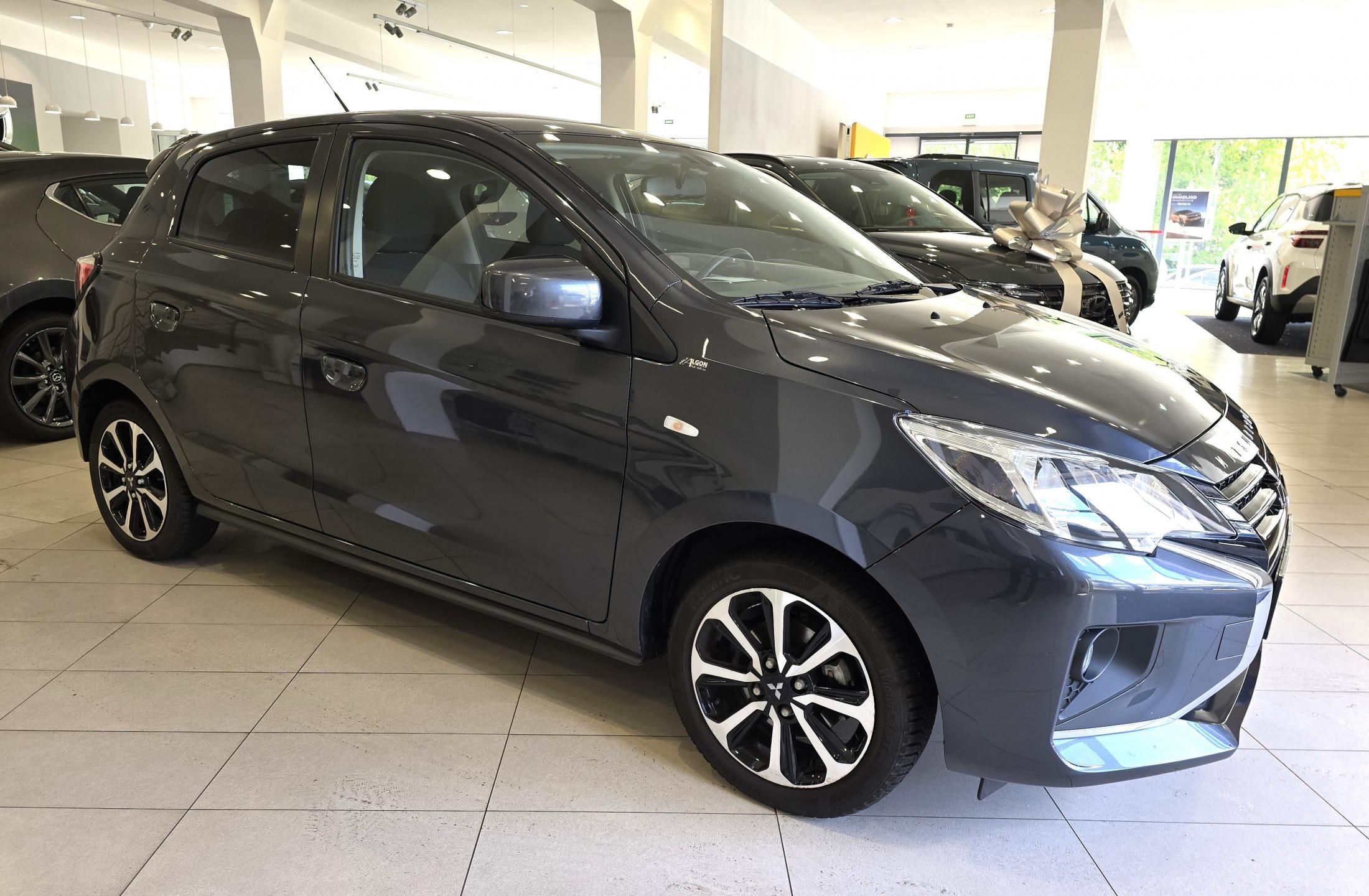 Mitsubishi Space Star, 1.2 MIVEC INVITE 5MT/2WD - fotka 2