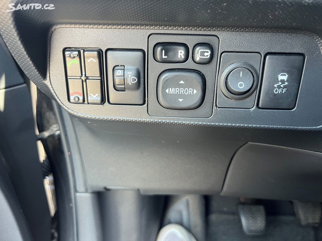 Toyota Auris, fotka 18