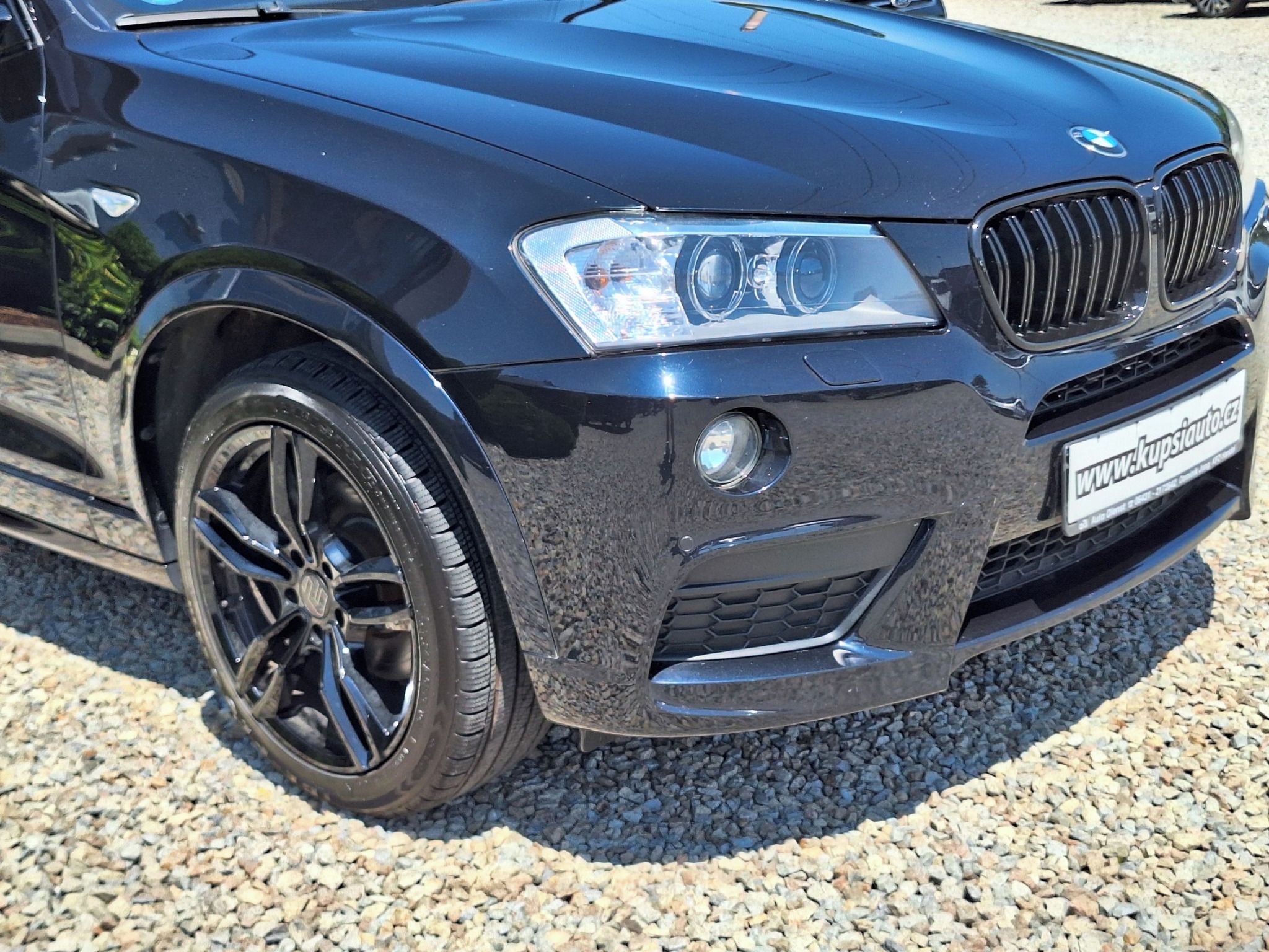 BMW X3, 2,0d M Paket  MANUÁL - fotka 6