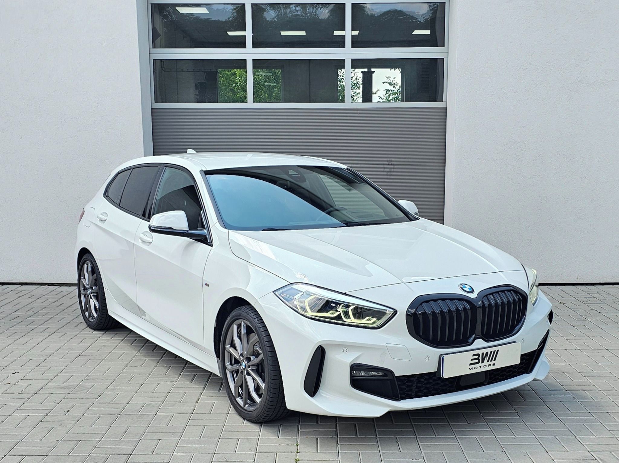 BMW Řada 1, 120d - fotka 3
