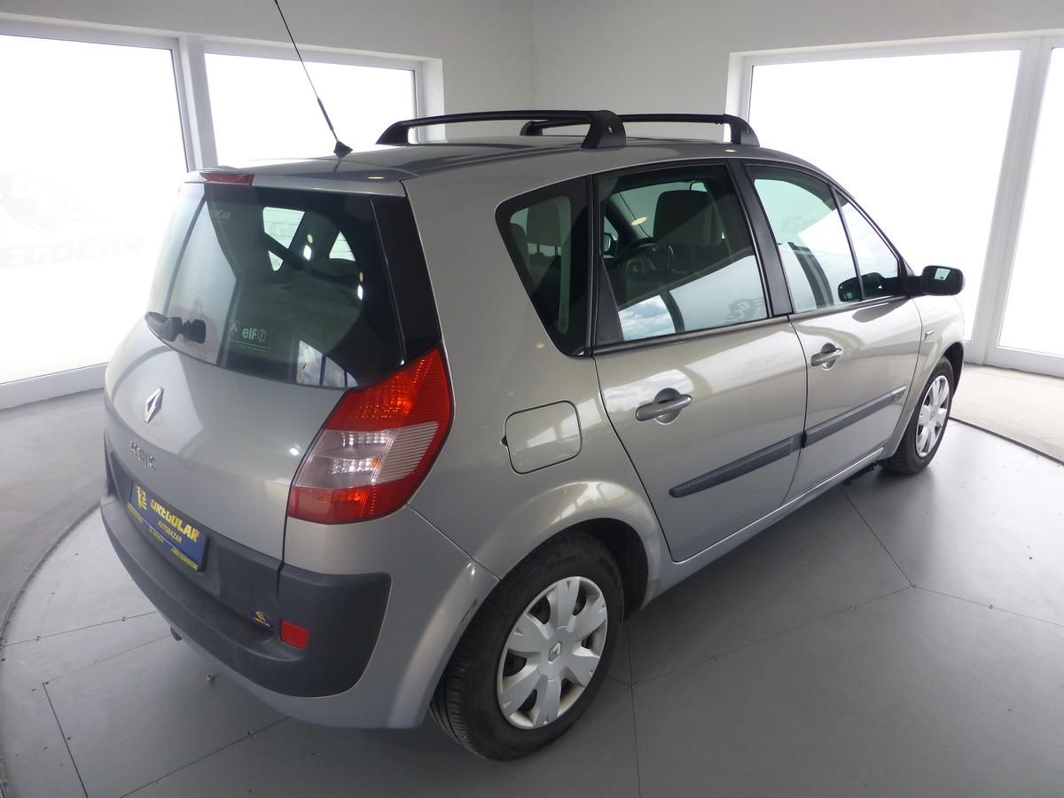Renault Scénic, 1,6 16V*STŘEŠNÍ NOSIČE**KLIMA* - fotka 6
