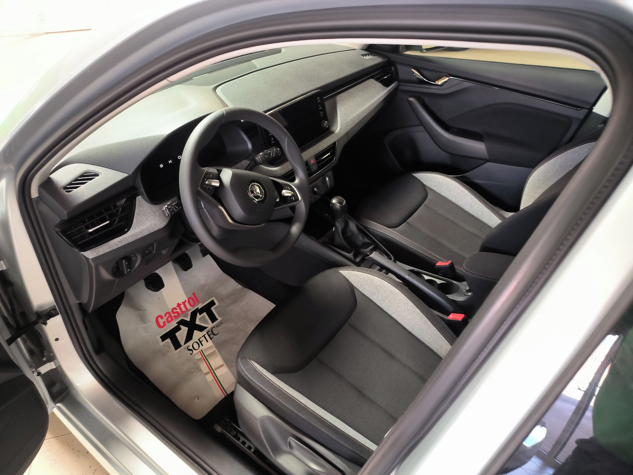 Škoda Kamiq, 1,0TSi 70kW Selection - fotka 3