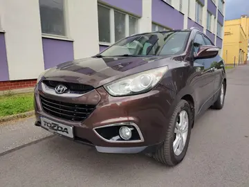 Hyundai ix35, 2,0 CRDi 4WD + pneu