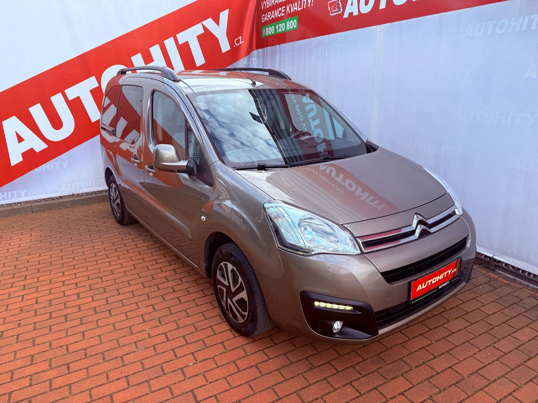 Citroën Berlingo, 1.6 HDi, ČR, Navigace, Kamera - fotka 3