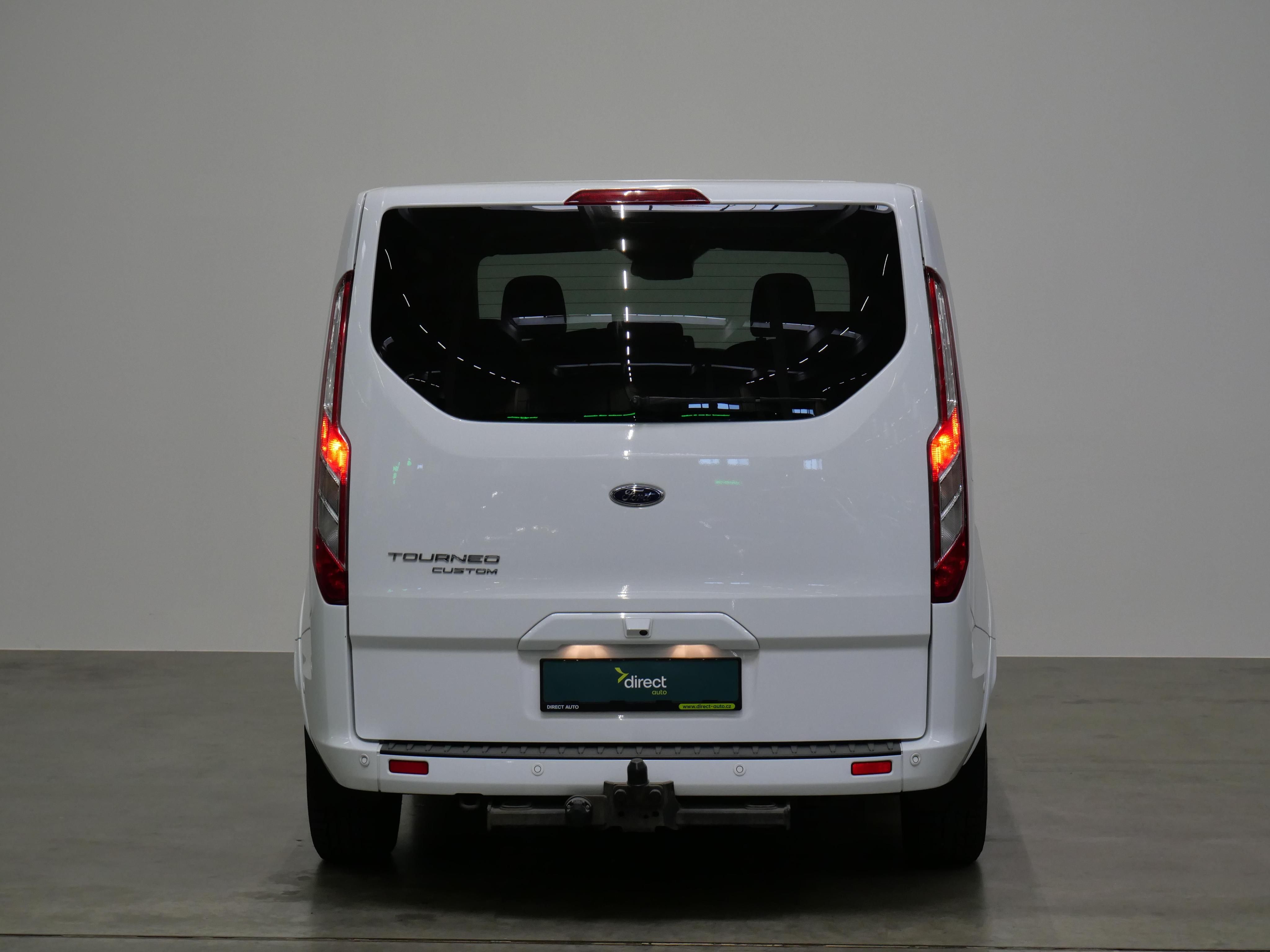 Ford Tourneo Custom, 2.0 TDCI 136 kW Titanium X - fotka 6