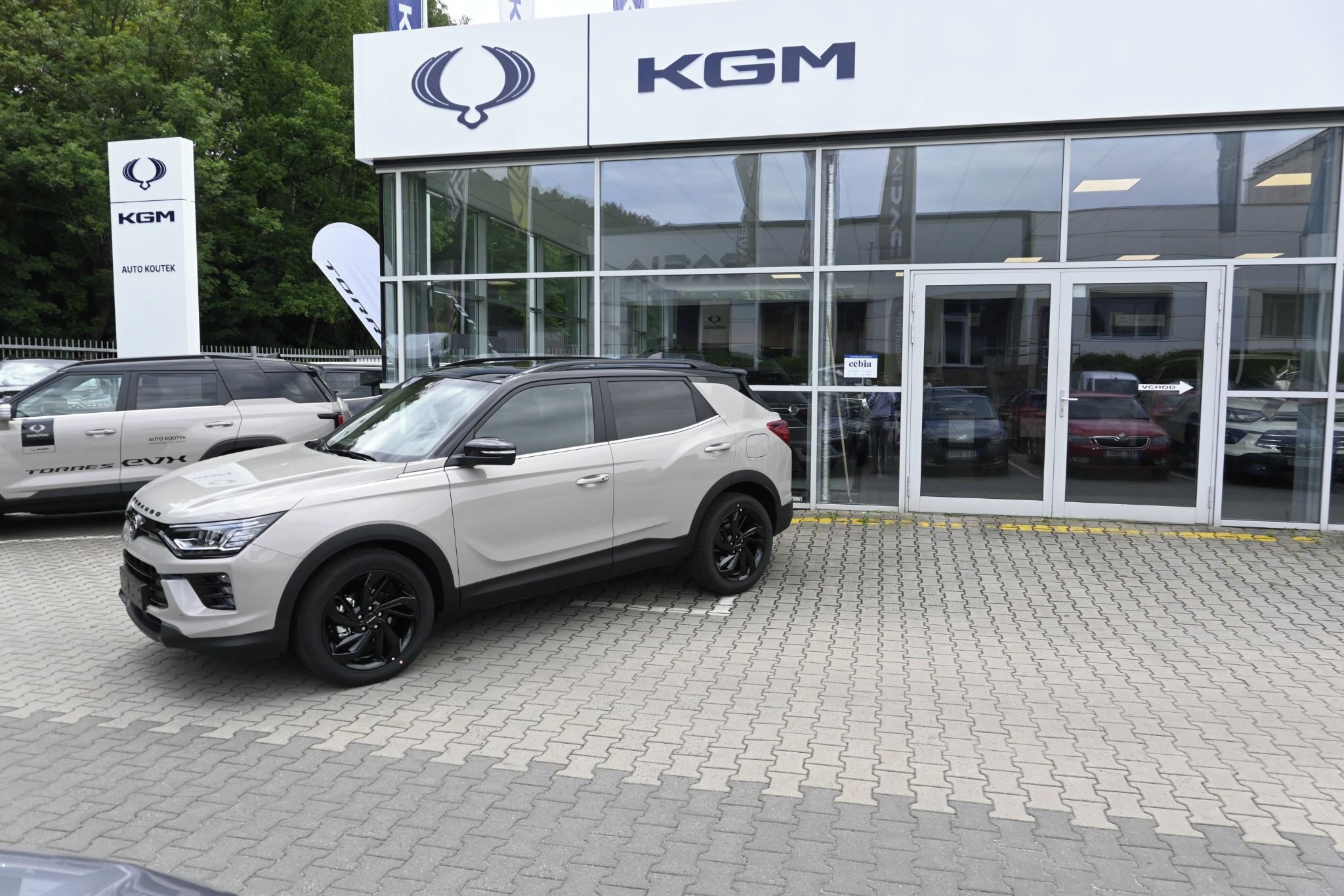 SsangYong Korando, A/T Style+ Black Packet - fotka 3