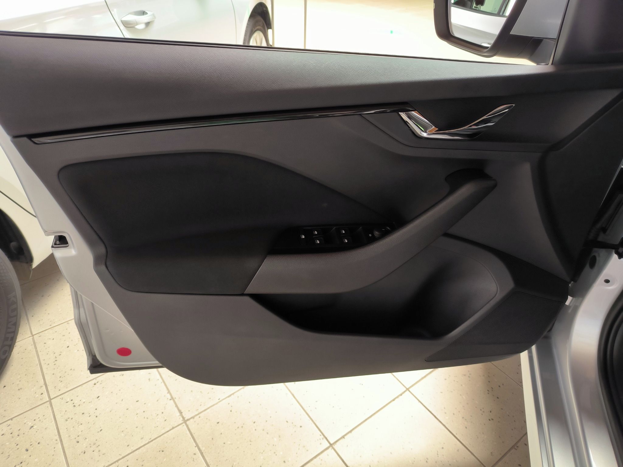 Škoda Kamiq, 1,0TSi 70kW Selection - fotka 5