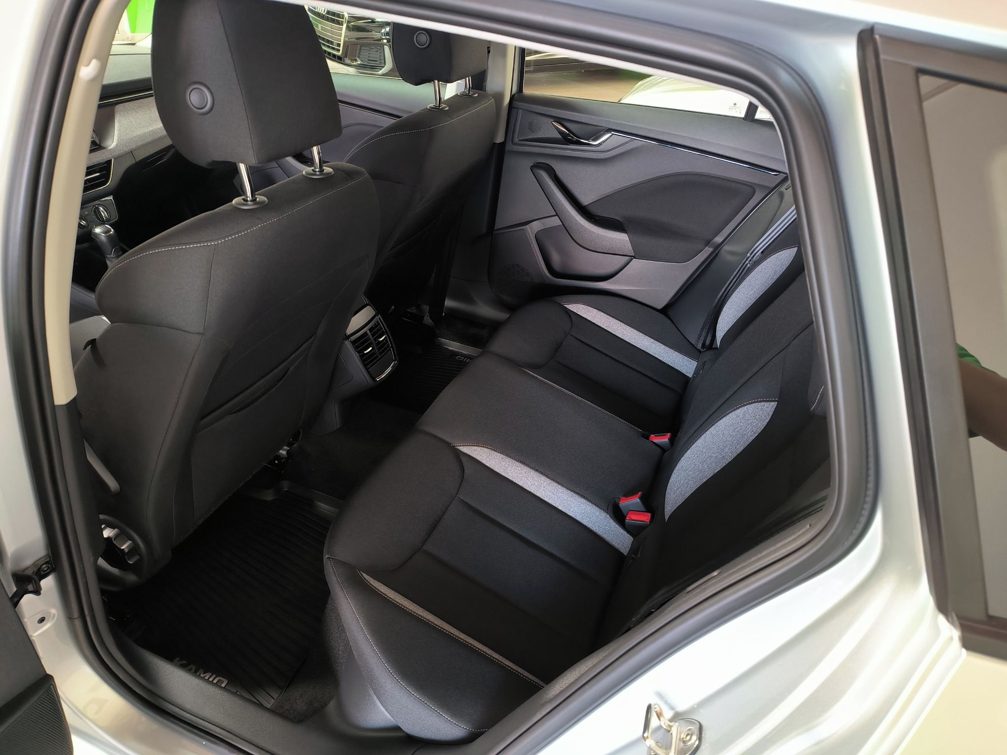 Škoda Kamiq, 1,0TSi 70kW Selection - fotka 4