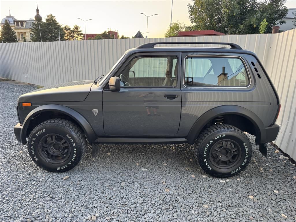 Lada Niva, 1,7 i,4x4,BRONTO,1.maj,původČR - fotka 4