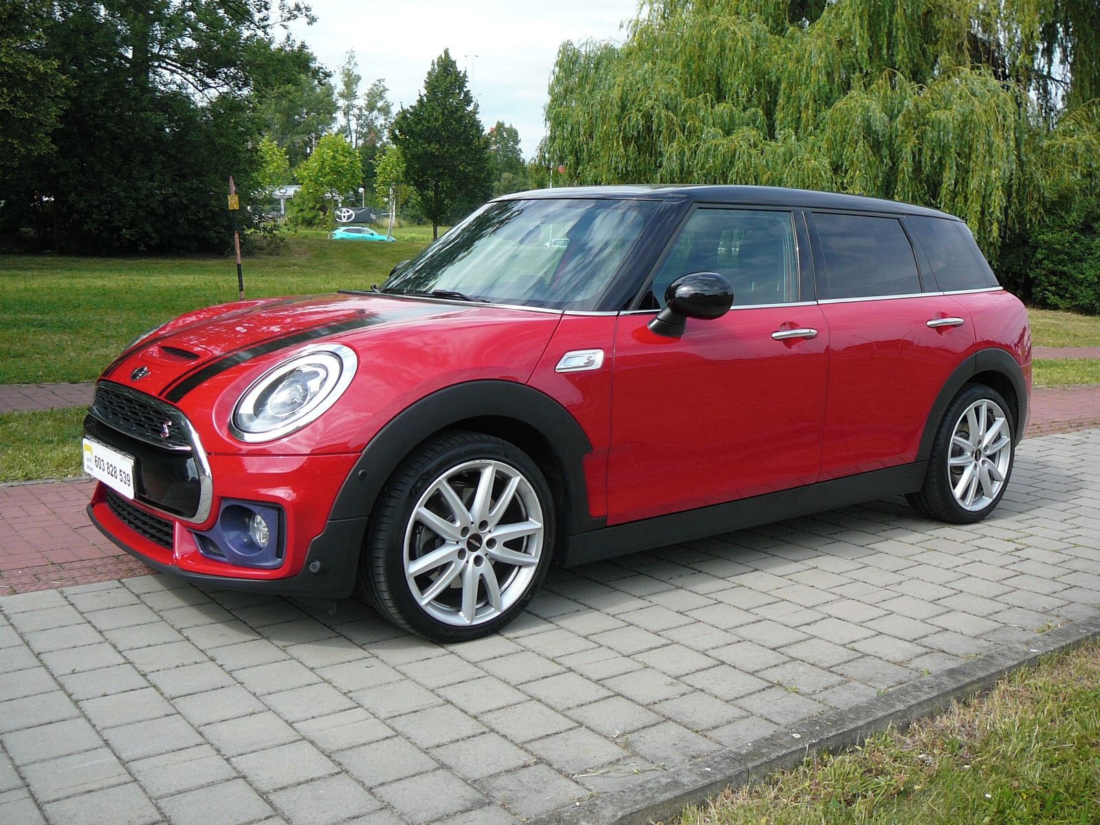 Mini Clubman, 2.0D John Cooper Works - fotka 2