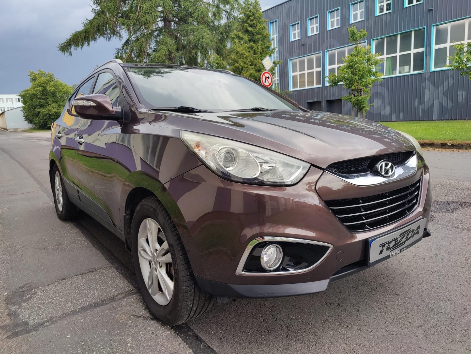 Hyundai ix35, 2,0 CRDi 4WD + pneu - fotka 6