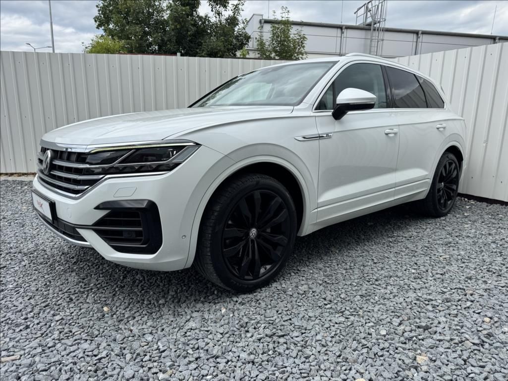 Volkswagen Touareg, 3,0 TDI,210kW,R-line,1.maj.,ČR - fotka 3
