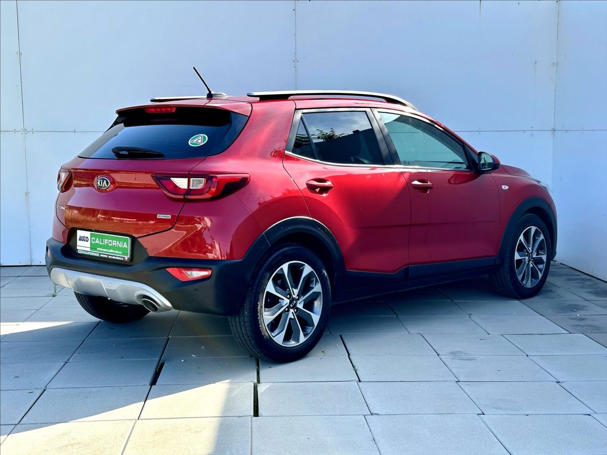 Kia Stonic, 1,6 CRDi Aut.klima,Kamera - fotka 6