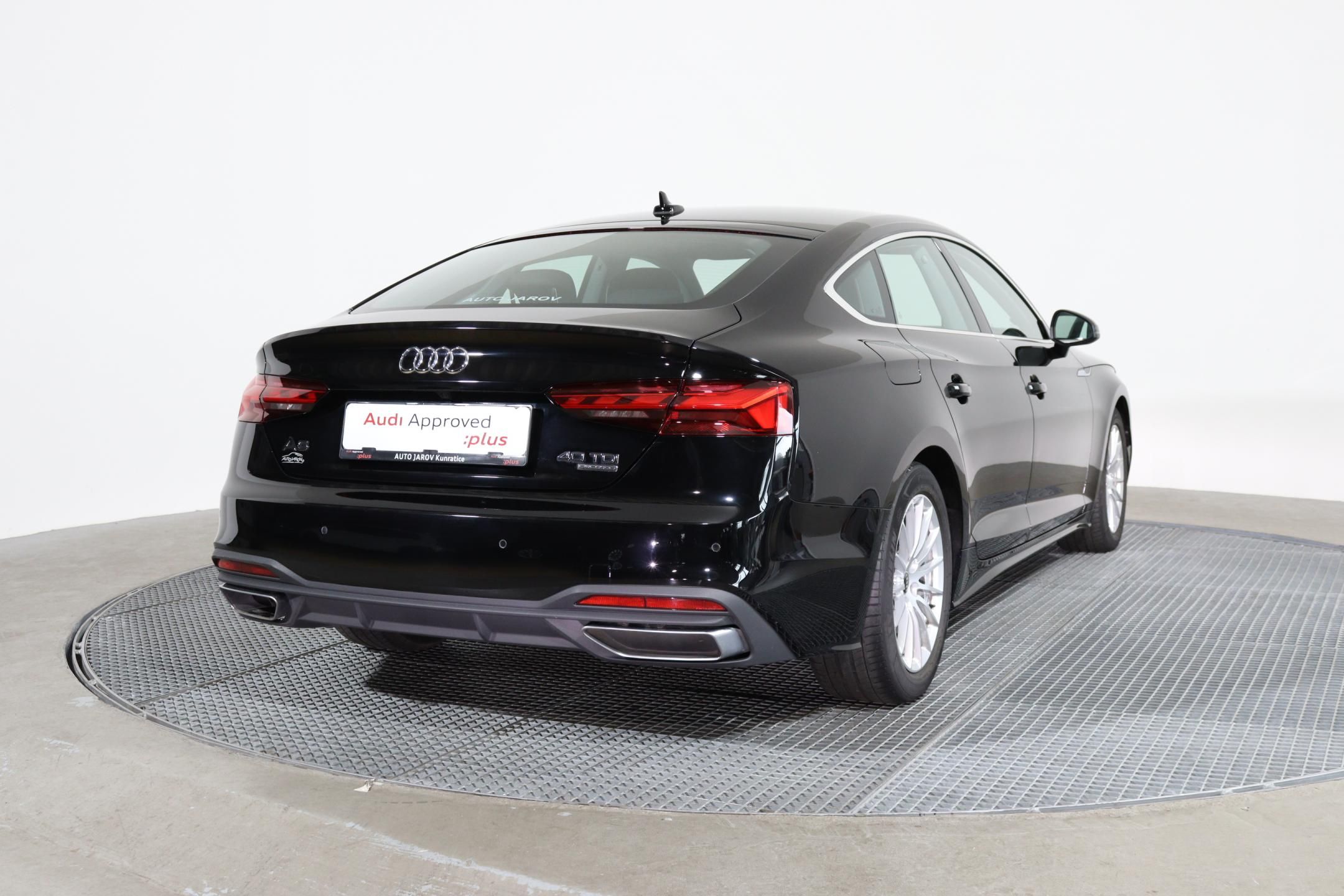 Audi A5, Sportback 40 TDI quattro Stro. - fotka 5