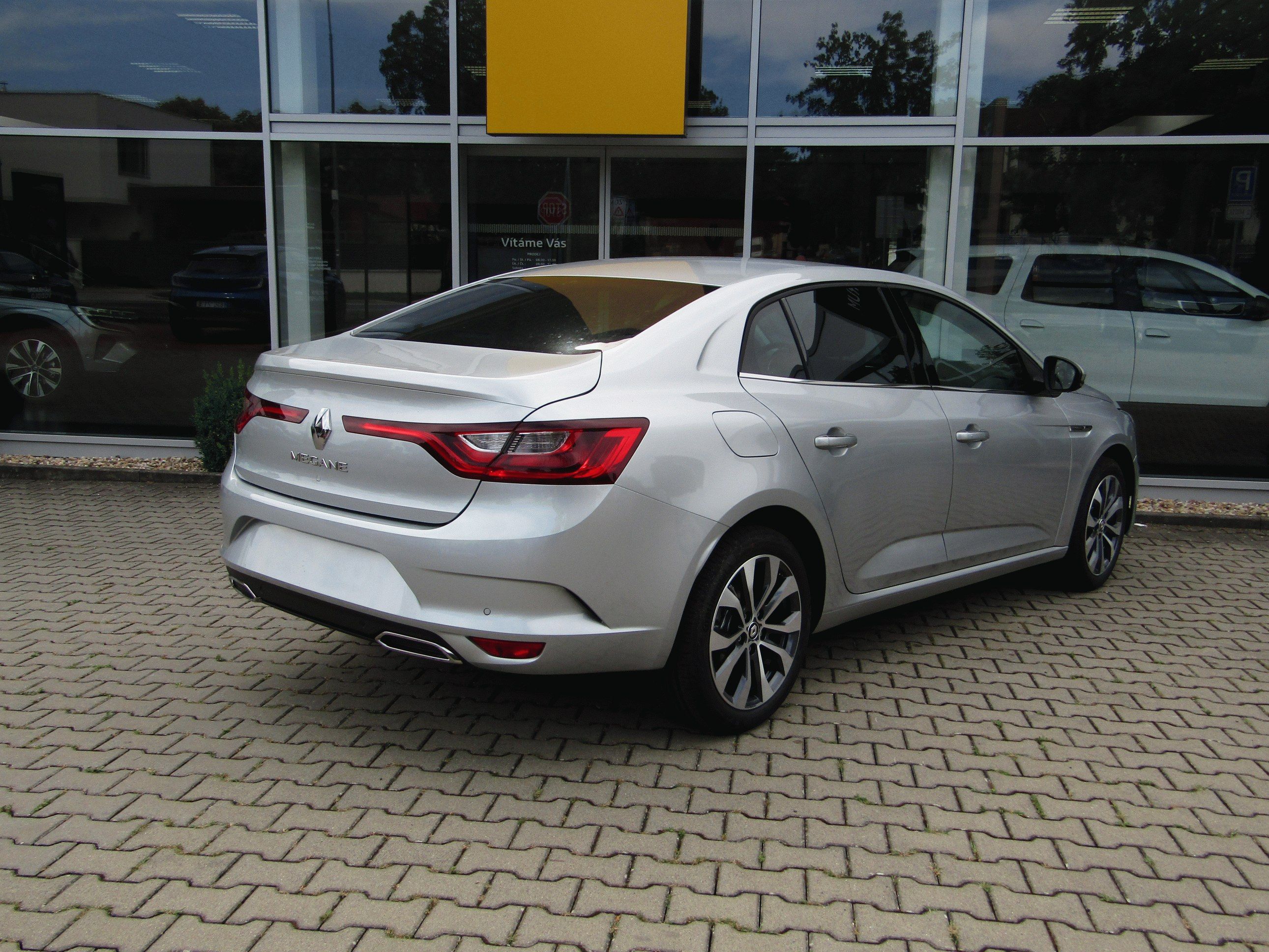 Renault Mégane, GrandCoupé TCe 140 EDC Techno - fotka 2