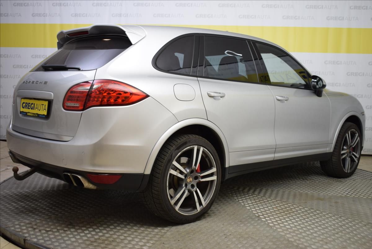 Porsche Cayenne, 4,8 V8 TURBO S,TOP STAV - fotka 5