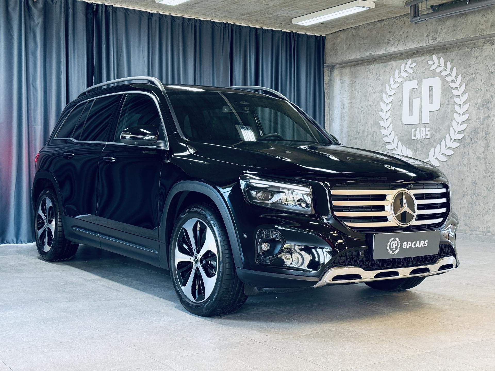 Mercedes-Benz GLB, 200d*4M*PANO*ZÁRUKA*360