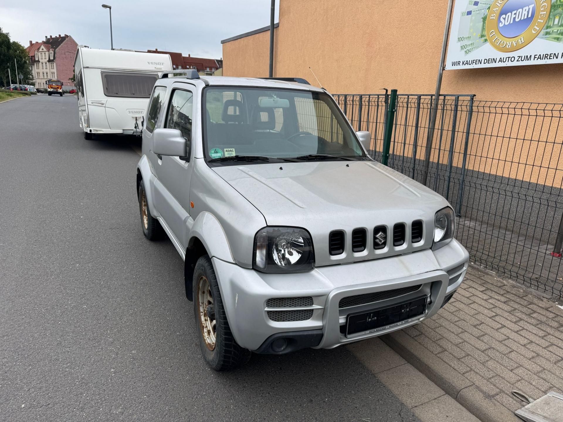Suzuki Jimny, 1.3i 4x4 TAŽNÉ - fotka 3