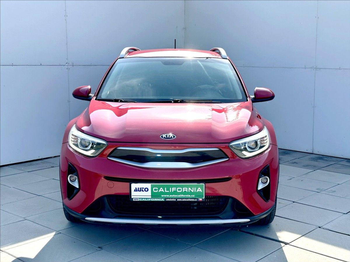 Kia Stonic, 1,6 CRDi Aut.klima,Kamera - fotka 3