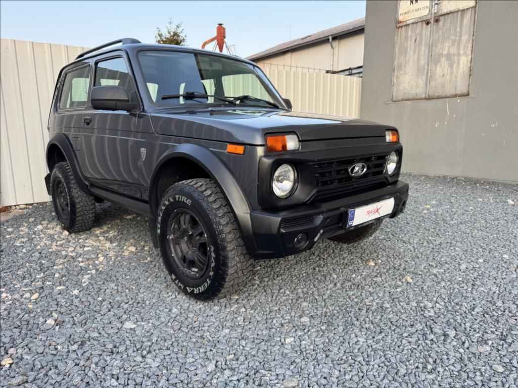 Lada Niva, 1,7 i,4x4,BRONTO,1.maj,původČR