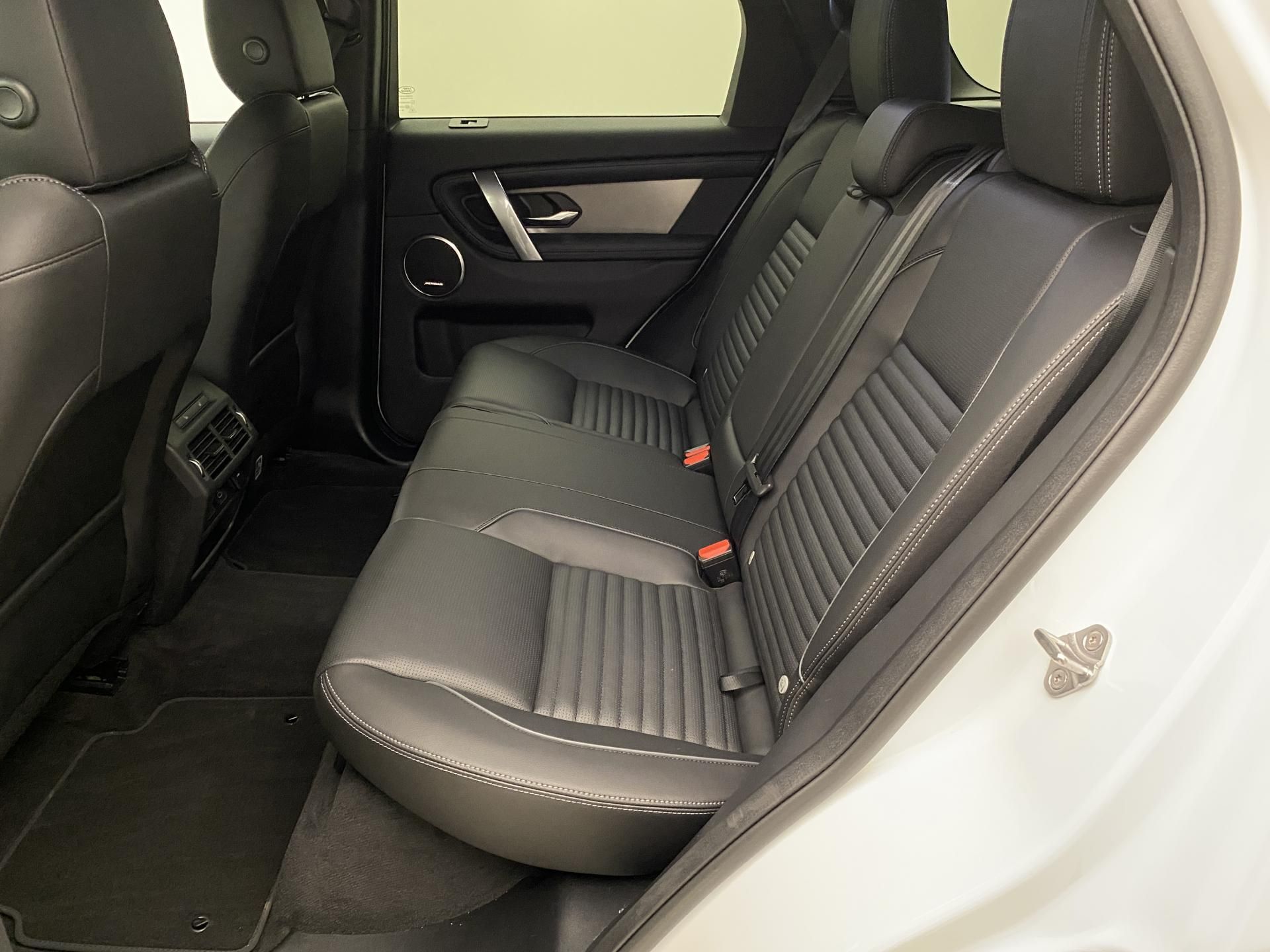 Land Rover Discovery Sport, D200 DYNAMIC SE AWD AUT CZ - fotka 5