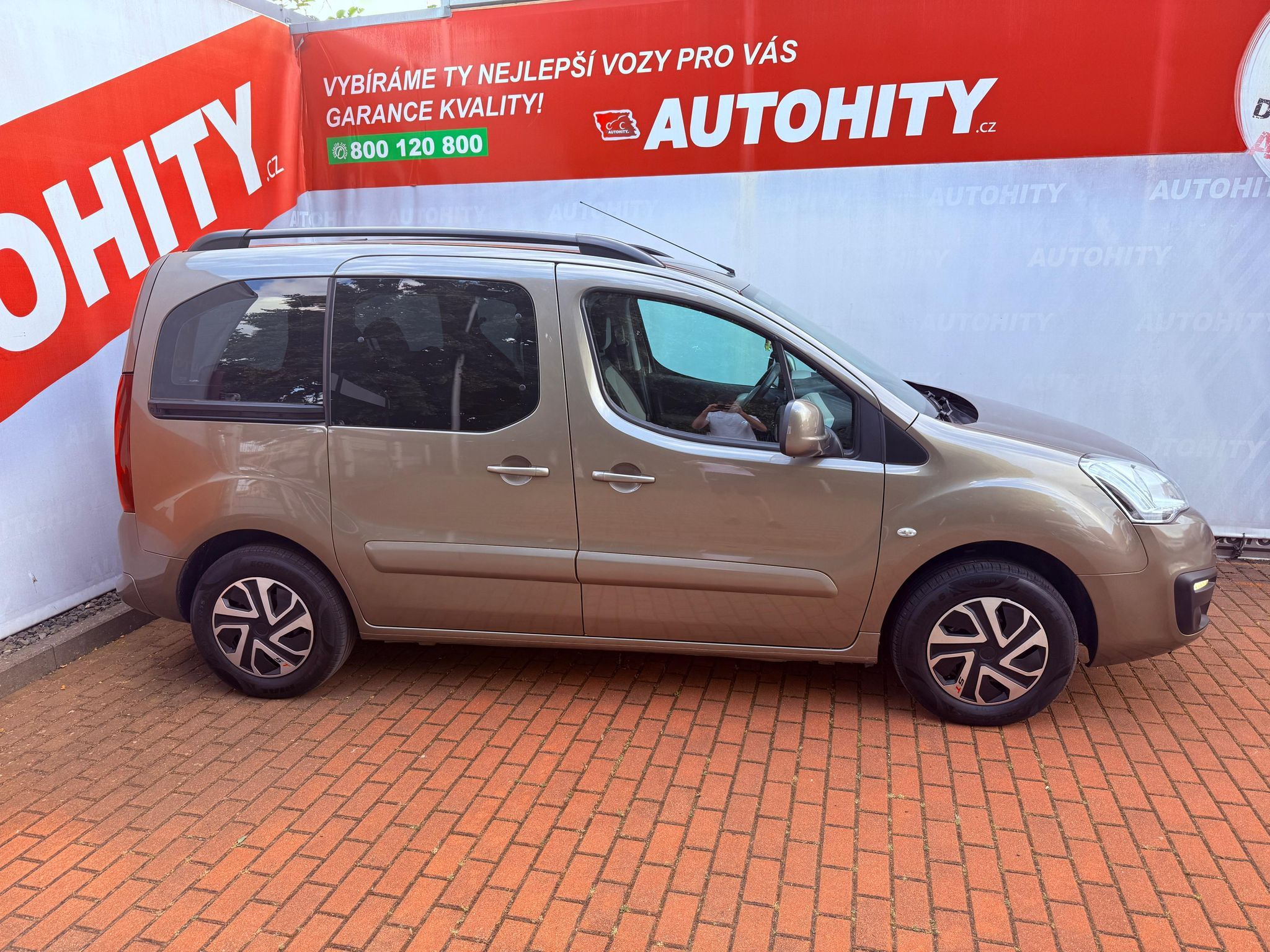 Citroën Berlingo, 1.6 HDi, ČR, Navigace, Kamera - fotka 5