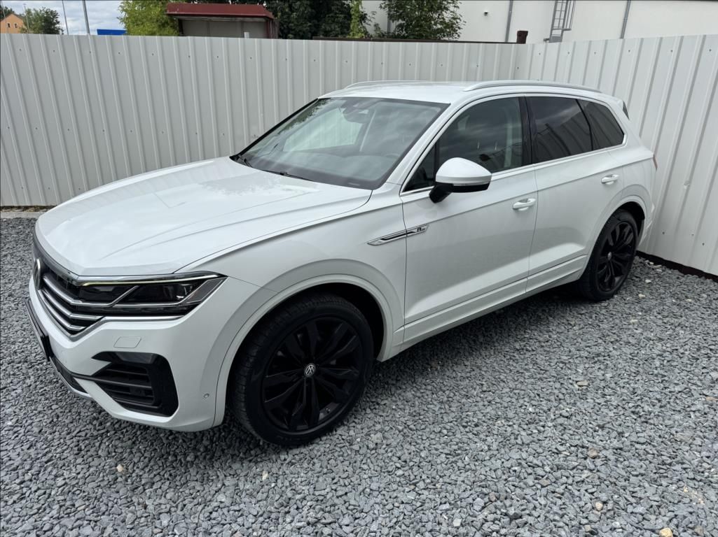 Volkswagen Touareg, 3,0 TDI,210kW,R-line,1.maj.,ČR - fotka 5