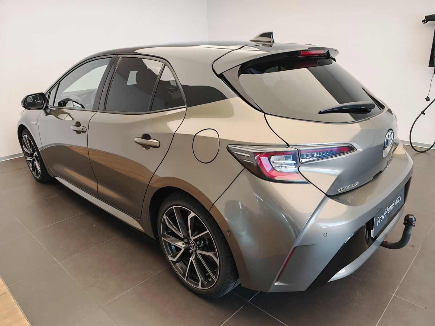 Toyota Corolla, Hatchback - 1.8L HEV - fotka 6
