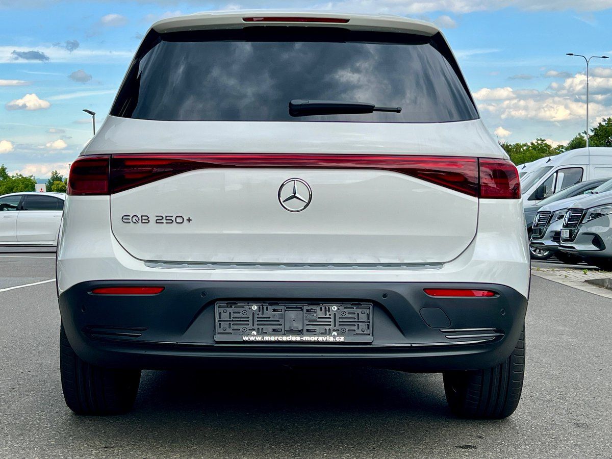 Mercedes-Benz EQB, 250+ Electric Art - fotka 4