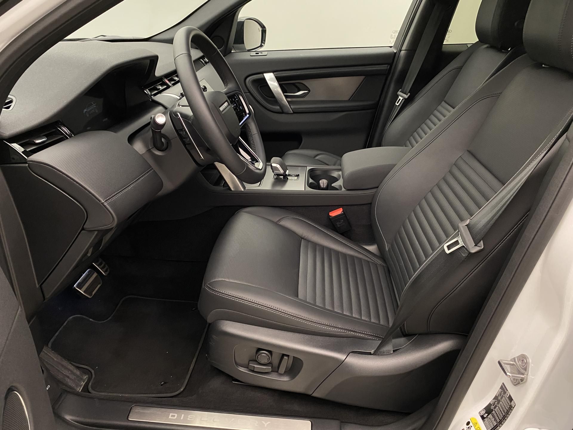 Land Rover Discovery Sport, D200 DYNAMIC SE AWD AUT CZ - fotka 3