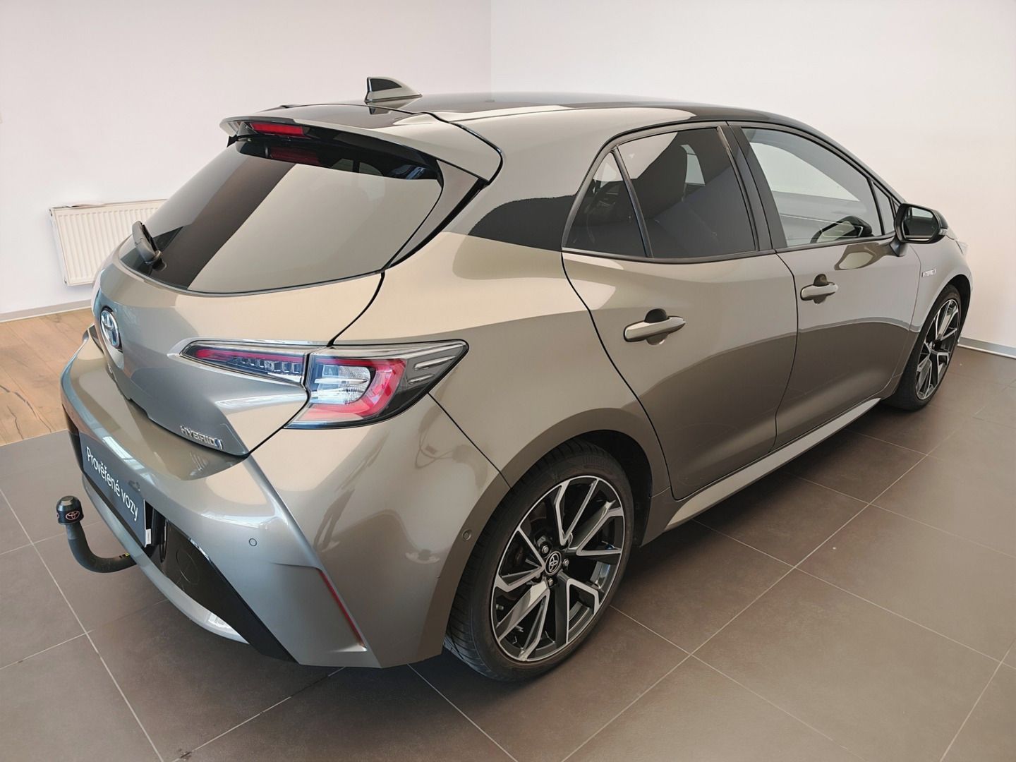 Toyota Corolla, Hatchback - 1.8L HEV - fotka 4