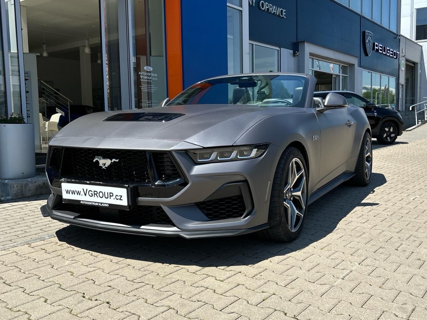 Ford Mustang, 5.0 V8 GT 10st. aut. 446k - fotka 3