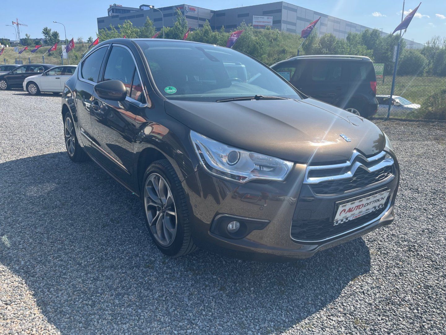 Citroën DS4, 1.6 SPORT CHIC - fotka 4