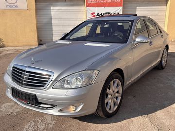 500 V8 4 MATIC