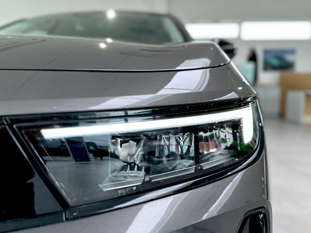 Opel Astra, ST elektrická 115kW - fotka 3