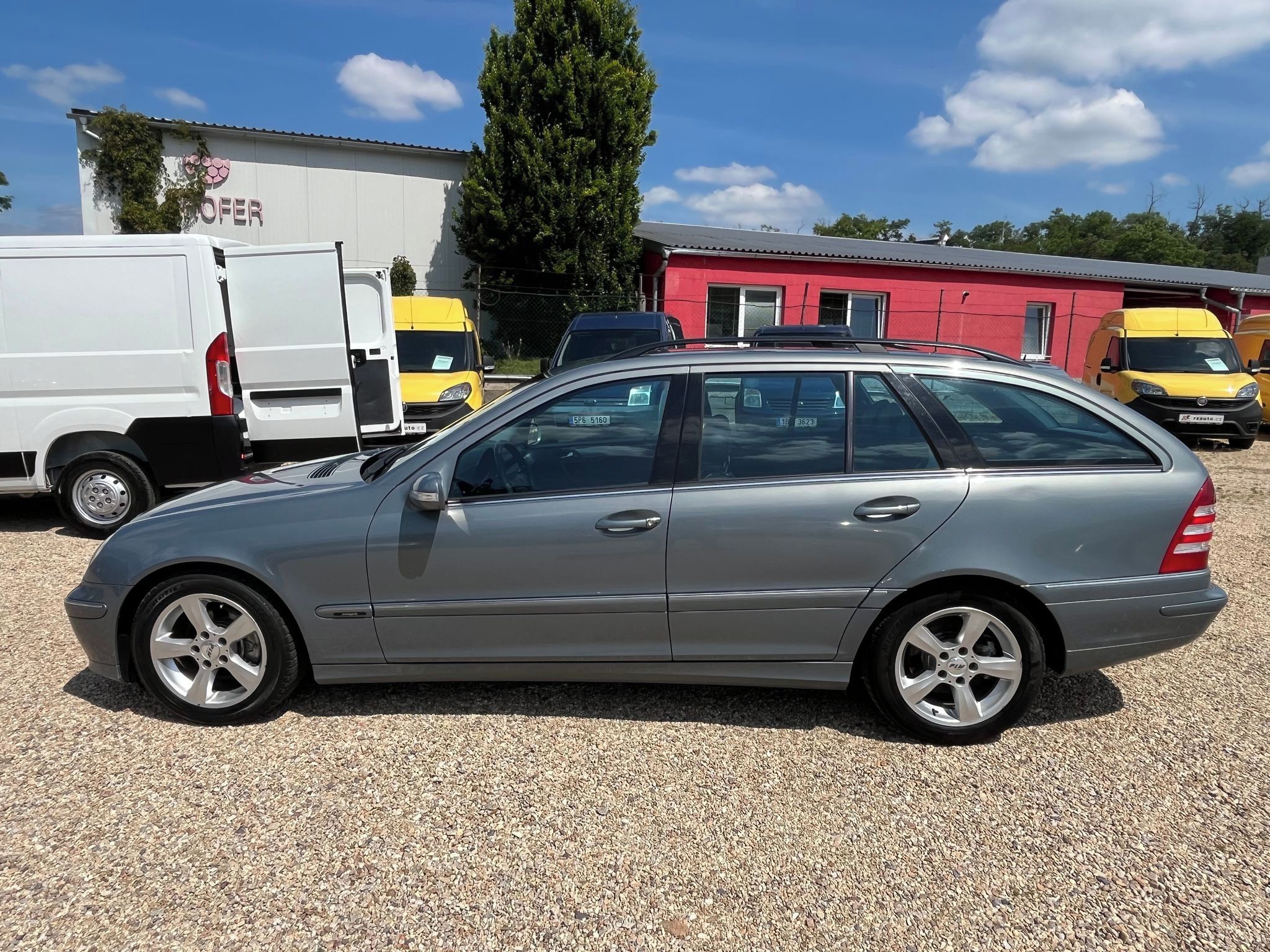 Mercedes-Benz Třídy C, C 220 CDI Avantgarde - fotka 2