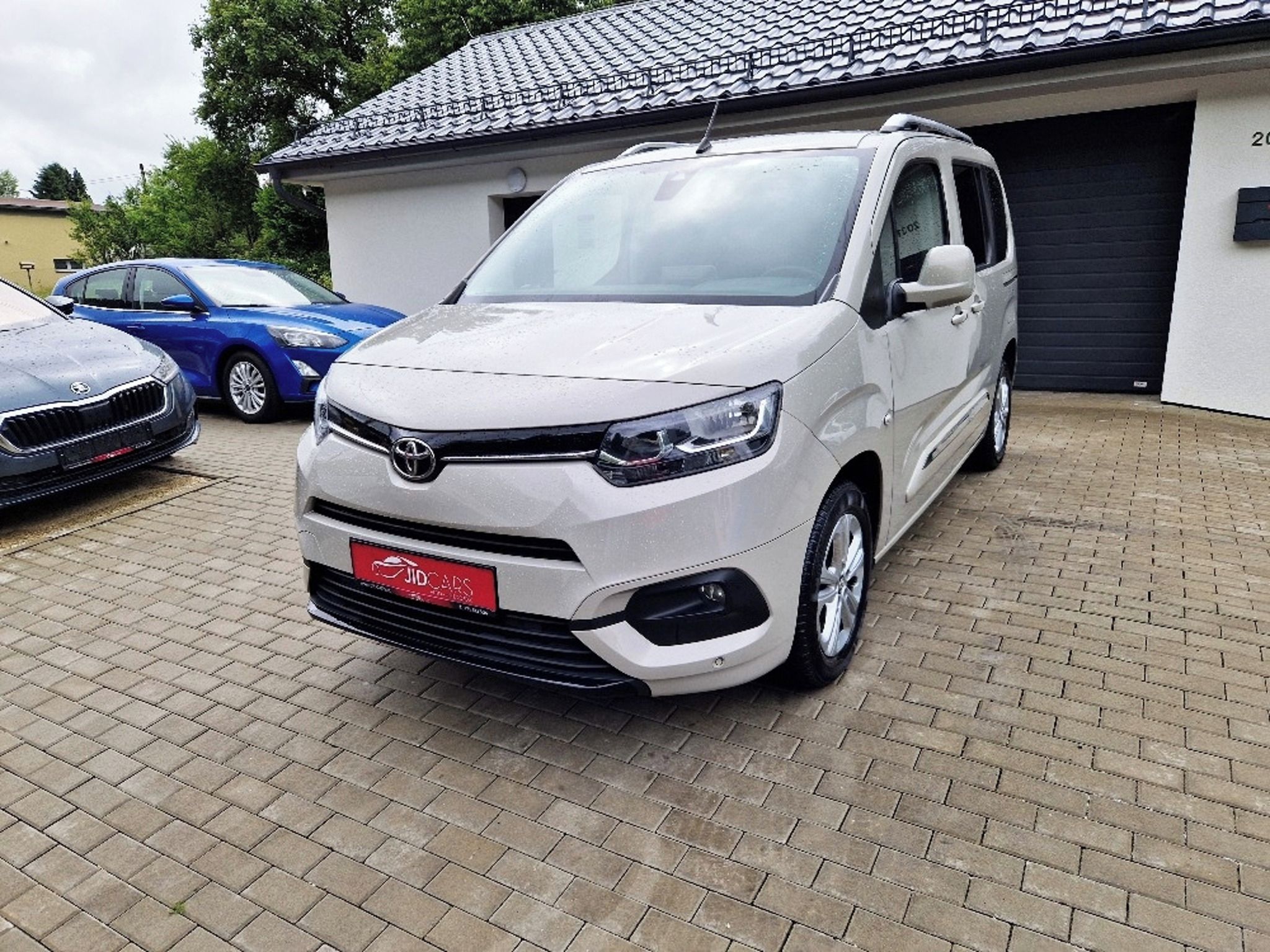 Toyota Proace City Verso, 1.5 D Family - fotka 2