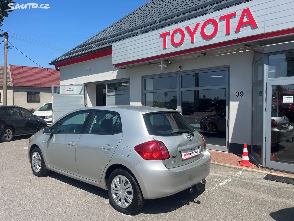 Toyota Auris, fotka 3