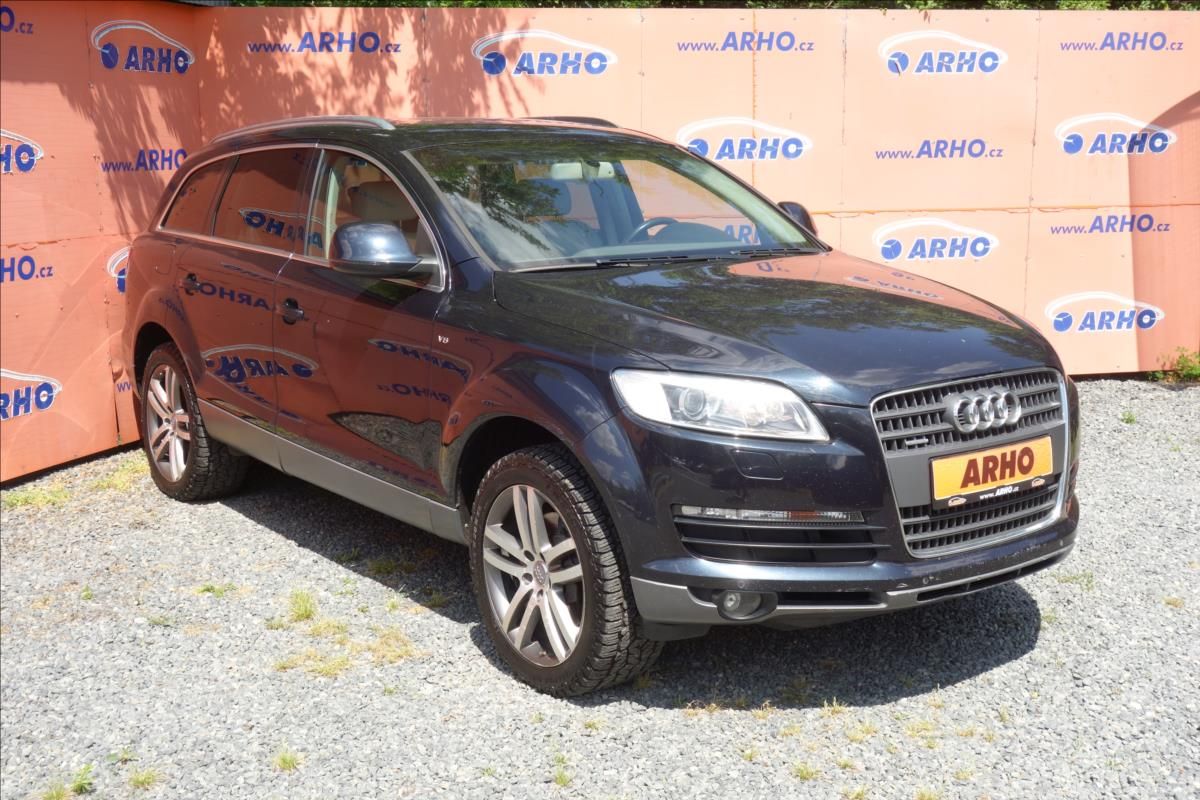 Audi Q7, 4,2 i V8 257KW, ČR, QUATTRO.