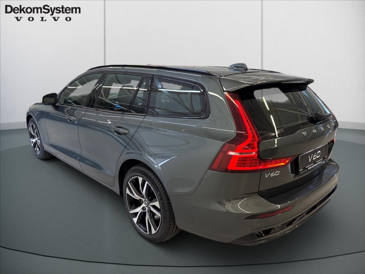 Volvo V60, 2,0 B4 FWD Plus Dark 6852 - fotka 4