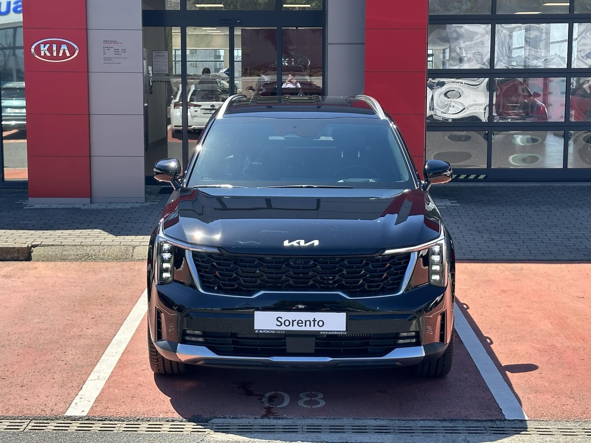 Kia Sorento, 2,2 CRDi SCR 4x4 8DCT TOP - fotka 2