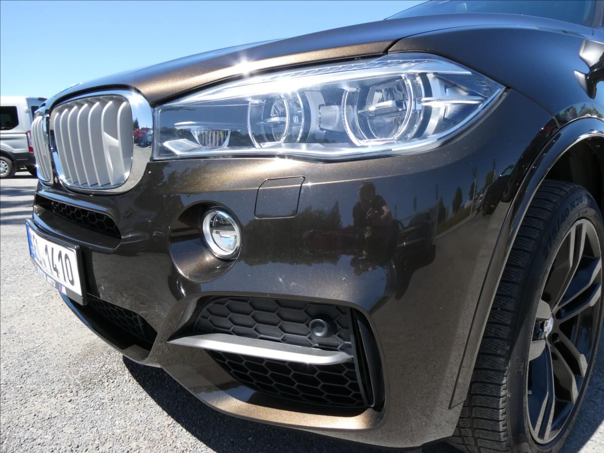 BMW X5, 3,0 M50d 280kW M-PAKET,po serv - fotka 4