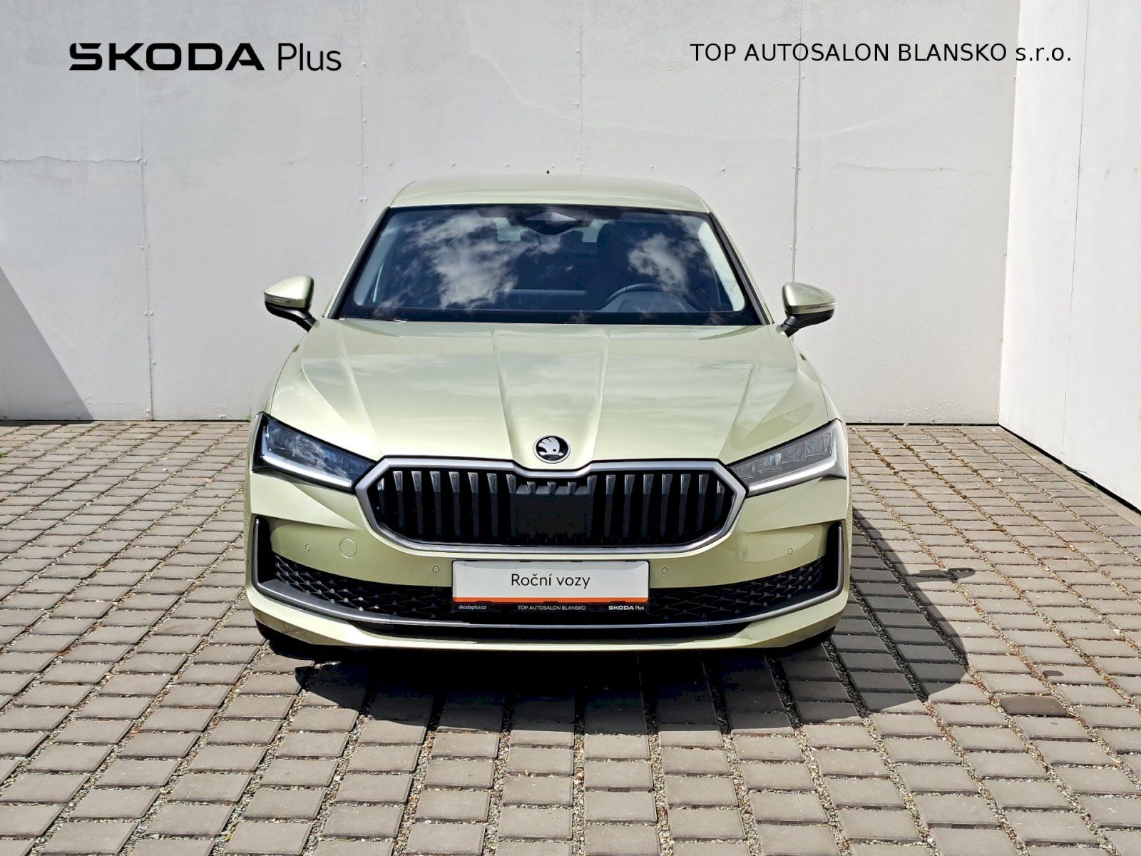 Škoda Superb, 1,5TSI 110kW DSG Selection - fotka 4