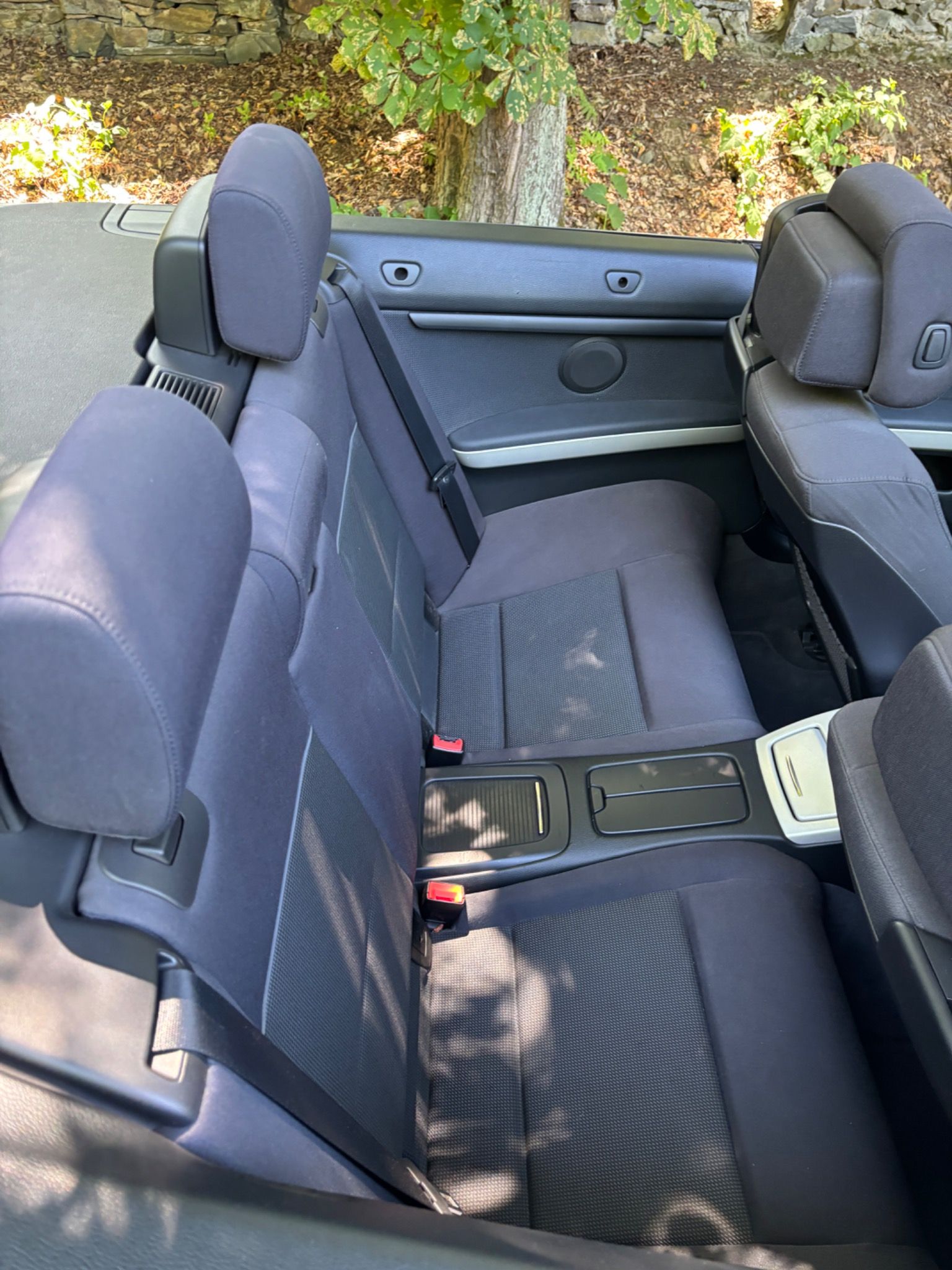 BMW Řada 3, 320D Xenony, výhřev, alu M 18” - fotka 4