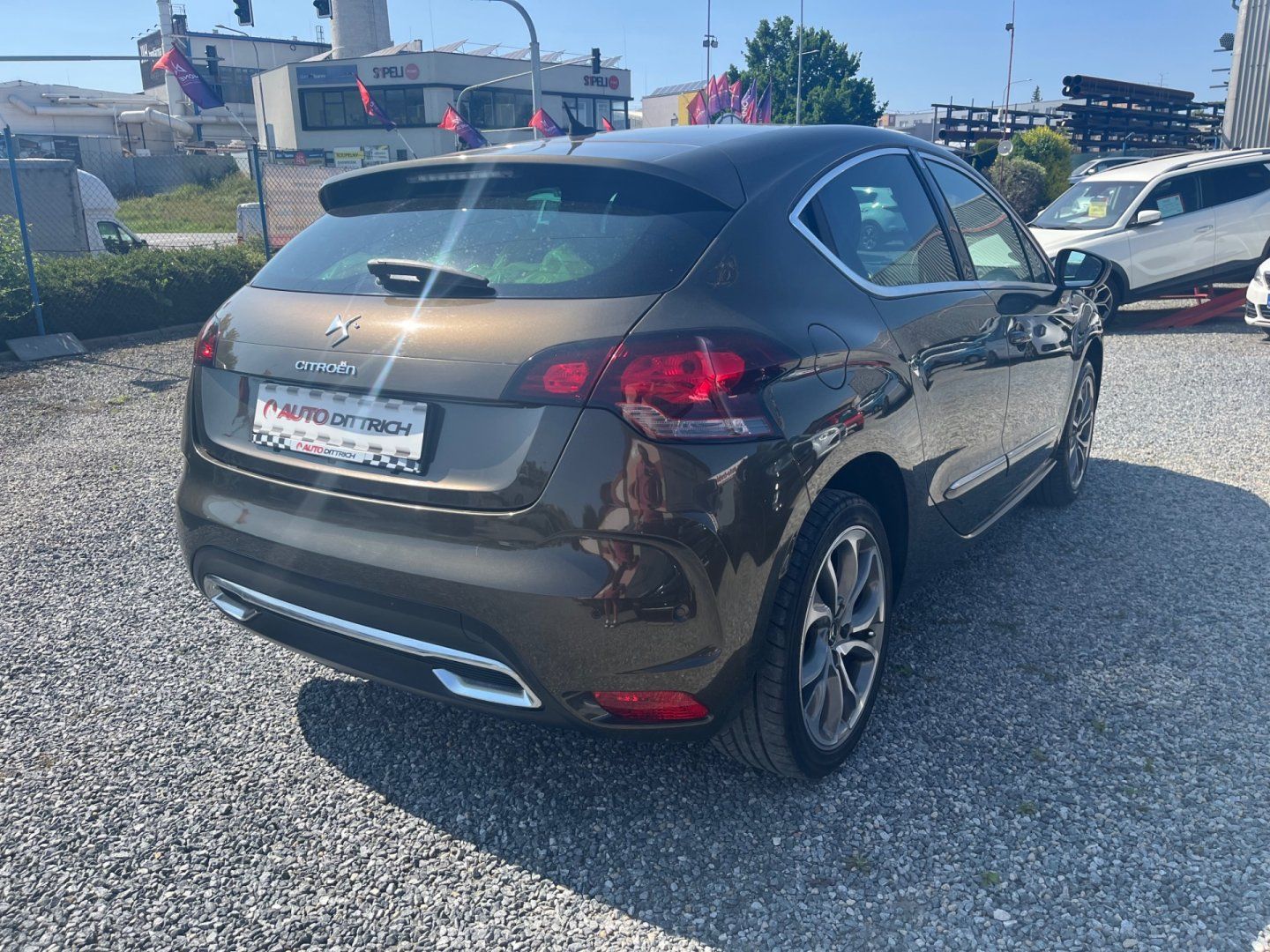 Citroën DS4, 1.6 SPORT CHIC - fotka 5