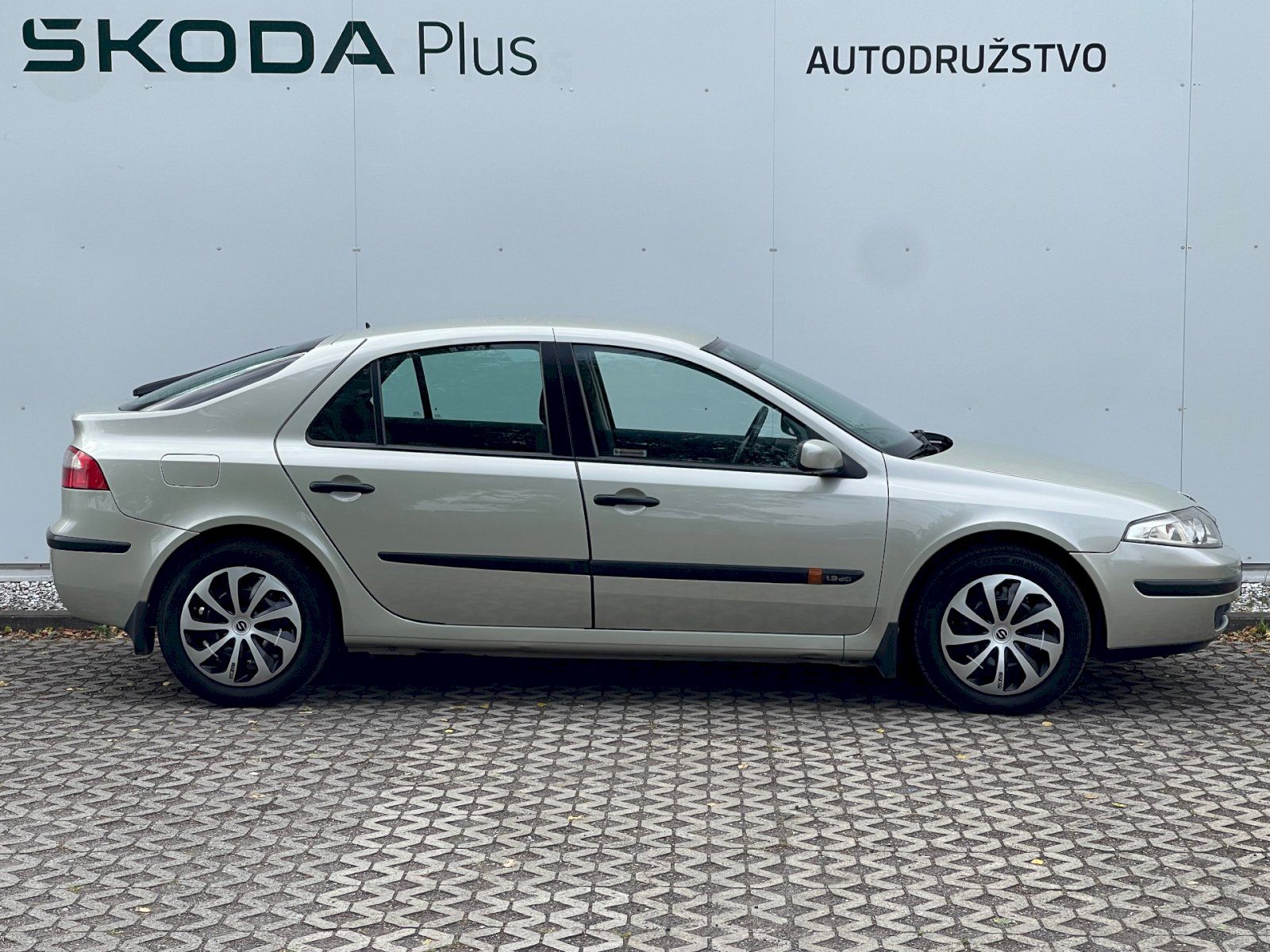 Renault Laguna, 1.9 DCi / 79 kW - fotka 3